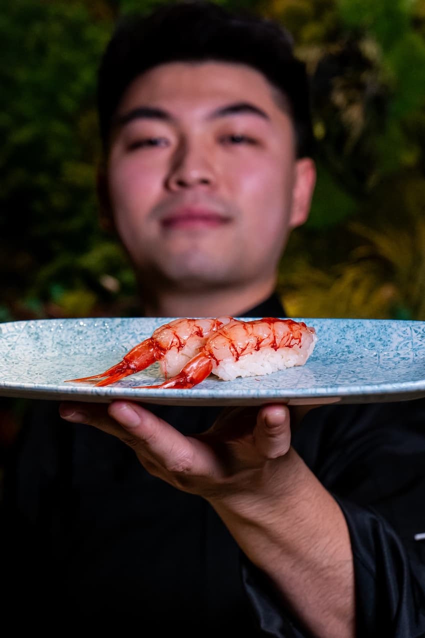 Sala interna di un ristorante Sushi e Noodles